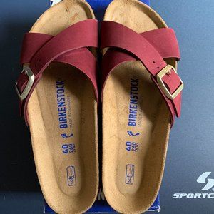 Birkenstock Siena II Sandals in Maroon